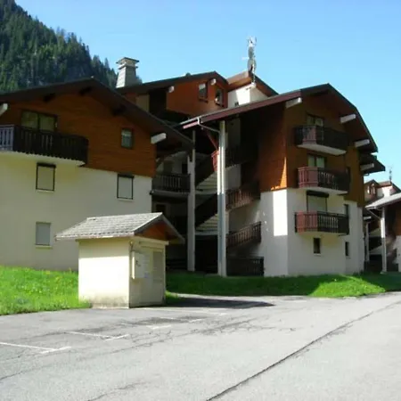Chatel, 2 Pieces, 4 Personnes - Fr-1-200-304 * Châtel